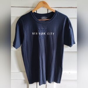 Phantom Of Broadway Men's Navy Blue New York City T-Shirt | 100% Cotton | Lg